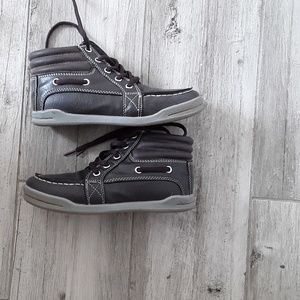 The children's place size13 brown boots